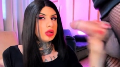 Pervy tranny deepthroating babecock