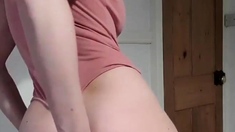 Small titted babe toys her pussy on webcam