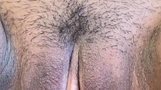 Close up MILF masturbation