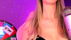 Hottest Amateur 19yo Blonde Teen going solo on Webcam