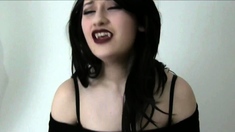 Brunette Solo Webcam Masturbation