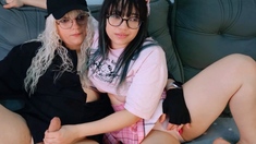 Babe Sneaky Online Date Handjob With Trans Gf